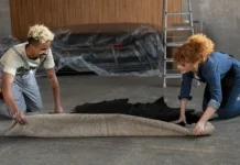 Prix de pose d’une moquette : ce qui fait vraiment grimper la facture au m²