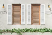 Le vrai prix des volets persiennes en bois : ce que les catalogues ne disent pas